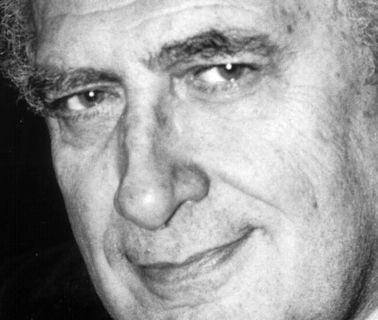 Stanley Moss, Poet Who Evoked a Troubled World, Dies at 99