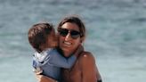 Ana Boyer se derrite con las últimas imágenes de su hijo Mateo: ¡un pequeño surfero en las playas de Doha!