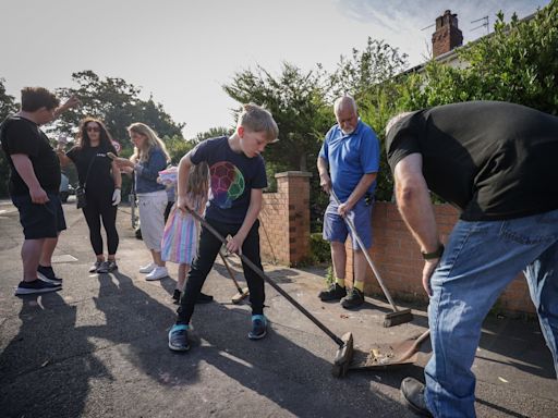 Community rallies together after ‘people from out of town’ riot in Southport