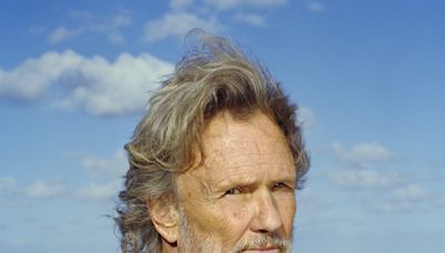 Kris Kristofferson, Country Music Legend and ‘A Star Is Born’ Leading Man, Dies at 88