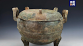 Grave robber looted 2,400-year-old tomb in China — but left these treasures behind