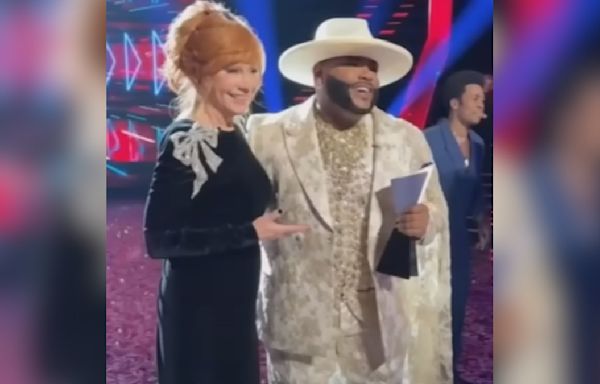 "The Voice" Winner Asher HaVon Opens Up To Kelly Clarkson About Relationship With Reba