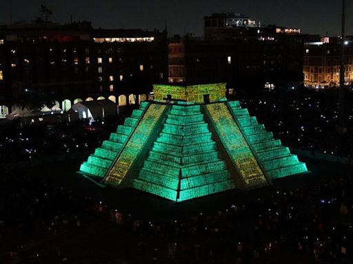 ¿Cuáles son los horarios para ver el espectáculo de la pirámide de Kukulkán en el Zócalo de CDMX?