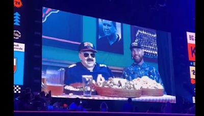 Travis Kelce Laughs Off Jason Sudeikis’s Awkward Question About Taylor Swift