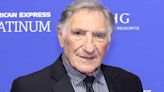 Judd Hirsch (‘The Fabelmans’): ‘I’m the alien dinosaur’ for director Steven Spielberg [Exclusive Video Interview]