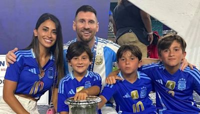 El festejo que no se vio de Messi tras ganar la Copa América: el abrazo con sus hijos y el beso con Antonela | + Deportes