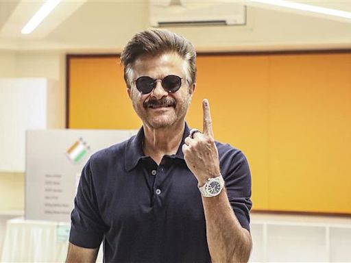 Ranveer Singh, Deepika Padukone, Akshay Kumar, Anil Kapoor, other celebrities vote in Mumbai