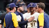 Brewers' Peralta leaves start early due to shoulder fatigue