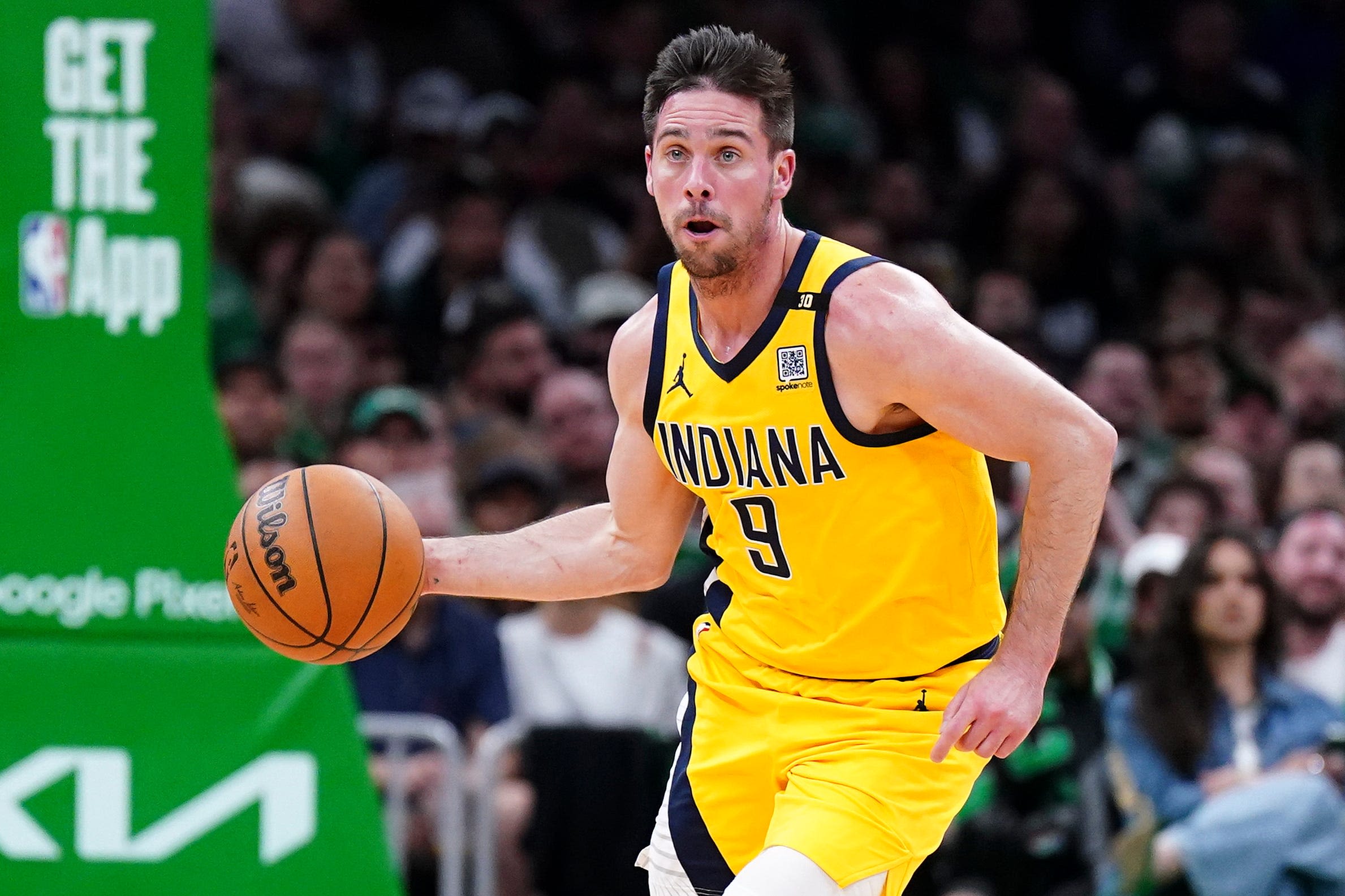 Indiana Pacers' T.J. McConnell 'dream' offseason trade target for Phoenix Suns