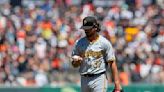 Pirates bats give Jared Jones little help in loss to Giants