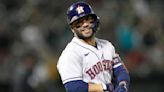 Astros, All-Star José Altuve agree to 5-year extension reportedly valued at $125M