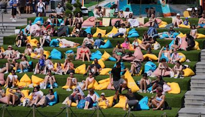 UK weather: Hottest day of year so far as temperatures reach 31.9C