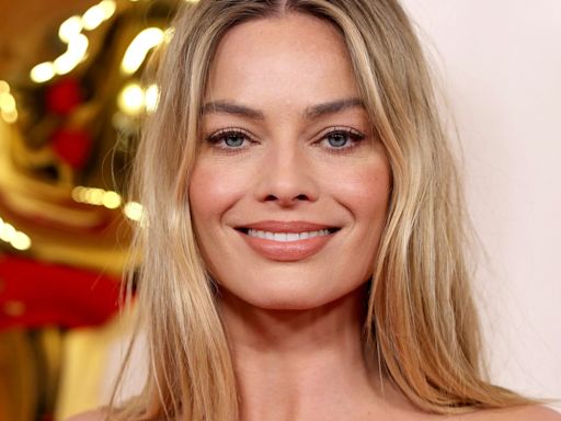 Margot Robbie 'pregnant' with her first child