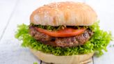 ¿Hamburguesas que no son hamburguesas? Profeco dice cuáles son falsas