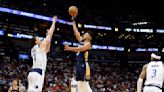 McCollum scores 32, Pelicans hold off Mavericks 113-106