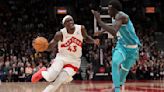 Siakam anota 27 puntos; Raptors derrotan a Hornets carentes de Bridges