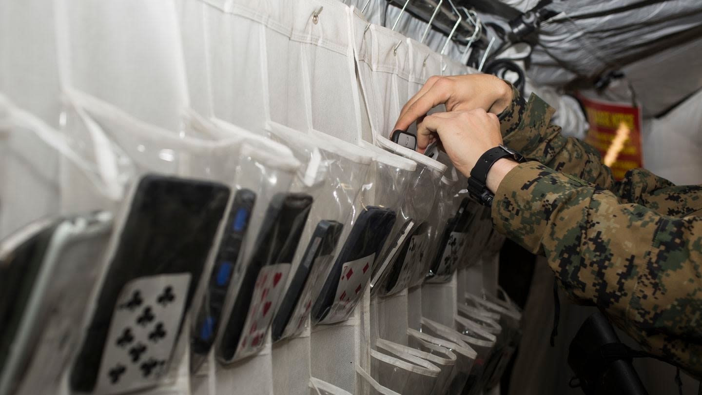 Marine Corps tightens rules on personal cellphone use in training