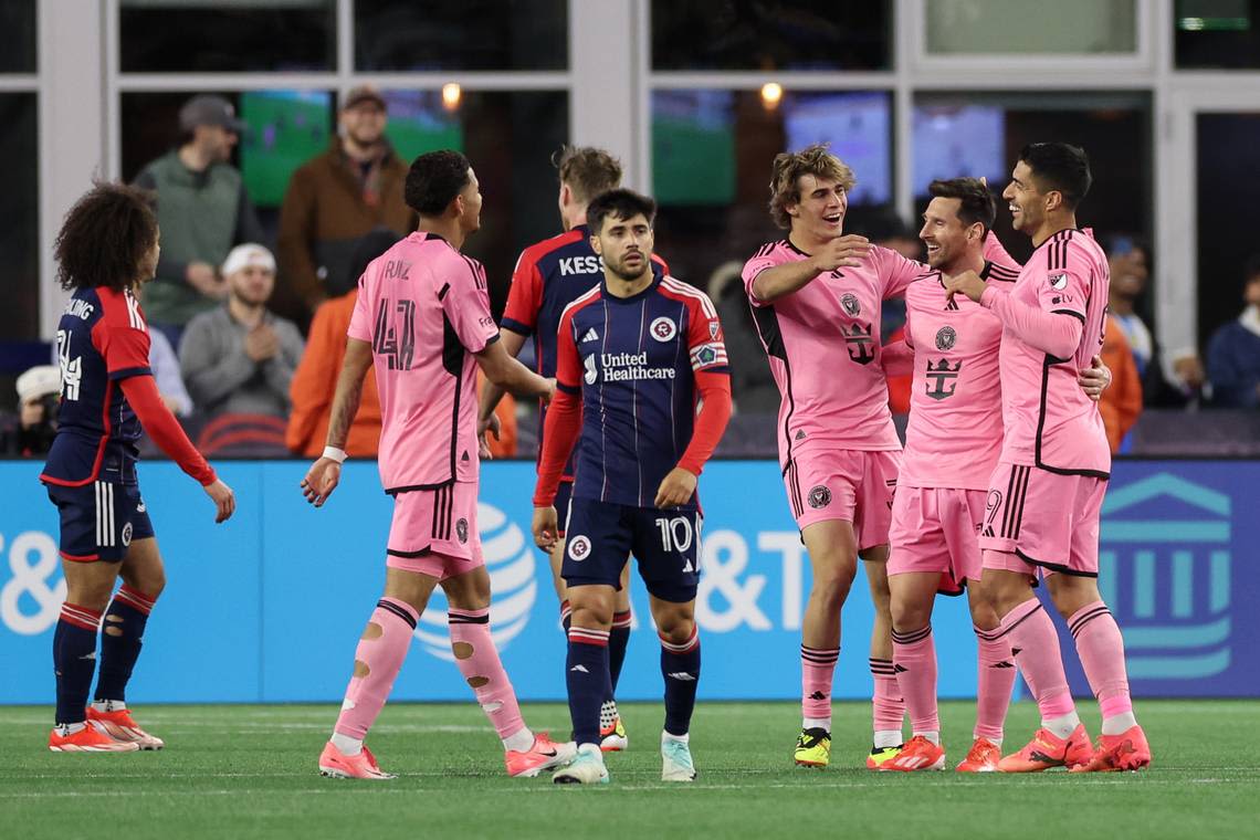 Messi scores twice, Inter Miami trounces New England 4-1 in front of record 65,612 fans