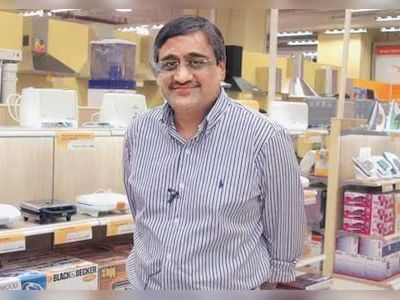 NCLT orders liquidation of Kishore Biyani-led Future Retail as resolution eludes - CNBC TV18