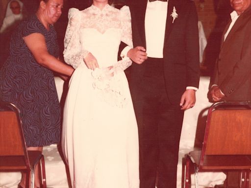 Celebran 40 años de matrimonio