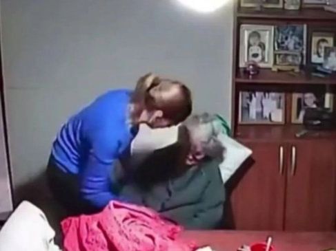 VIDEO. El maltrato a una mujer de 84 años con Alzheimer y la bronca de su hija: "Impotencia"