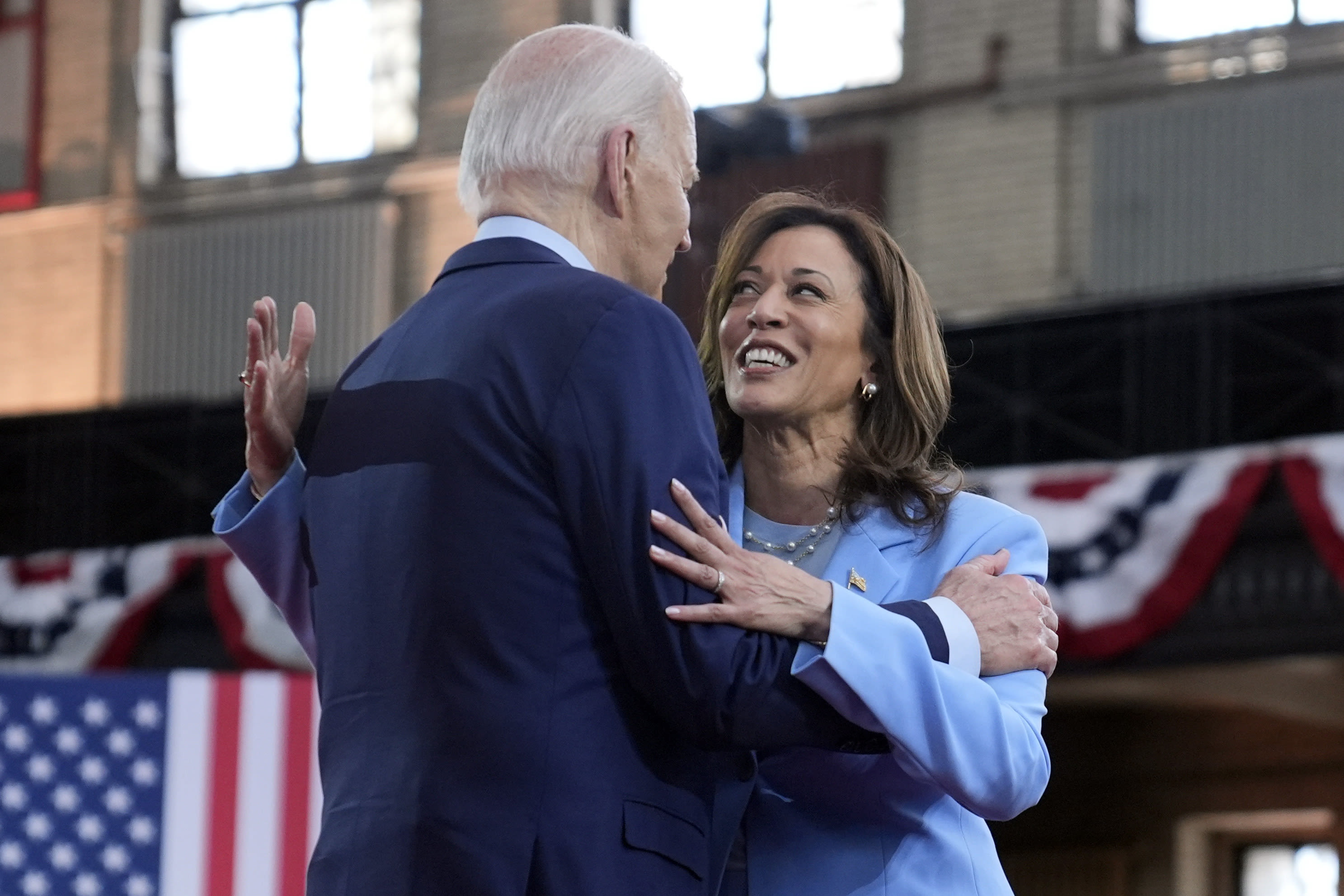 Column: Can Kamala Harris and an army of 'childless cat ladies' overcome Republicans' sexism?