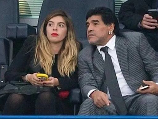 Dalma Maradona contó que fue a una médium para comunicarse con Diego - Diario Hoy En la noticia