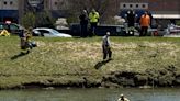 Car ends up submerged in drainage pond on Route 31 in Clay