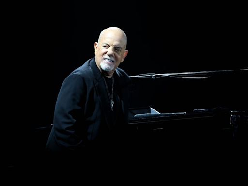 Billy Joel Cardiff review: Piano Man is ever 'The Entertainer' as he rocks huge Principality Stadium gig