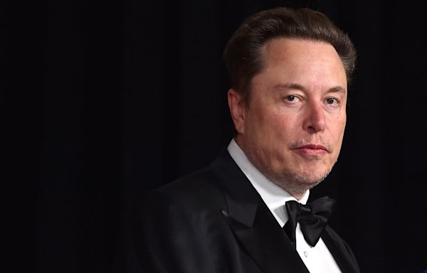 Elon Musk hosted an ‘anti-Biden’ dinner party. Here’s who attended