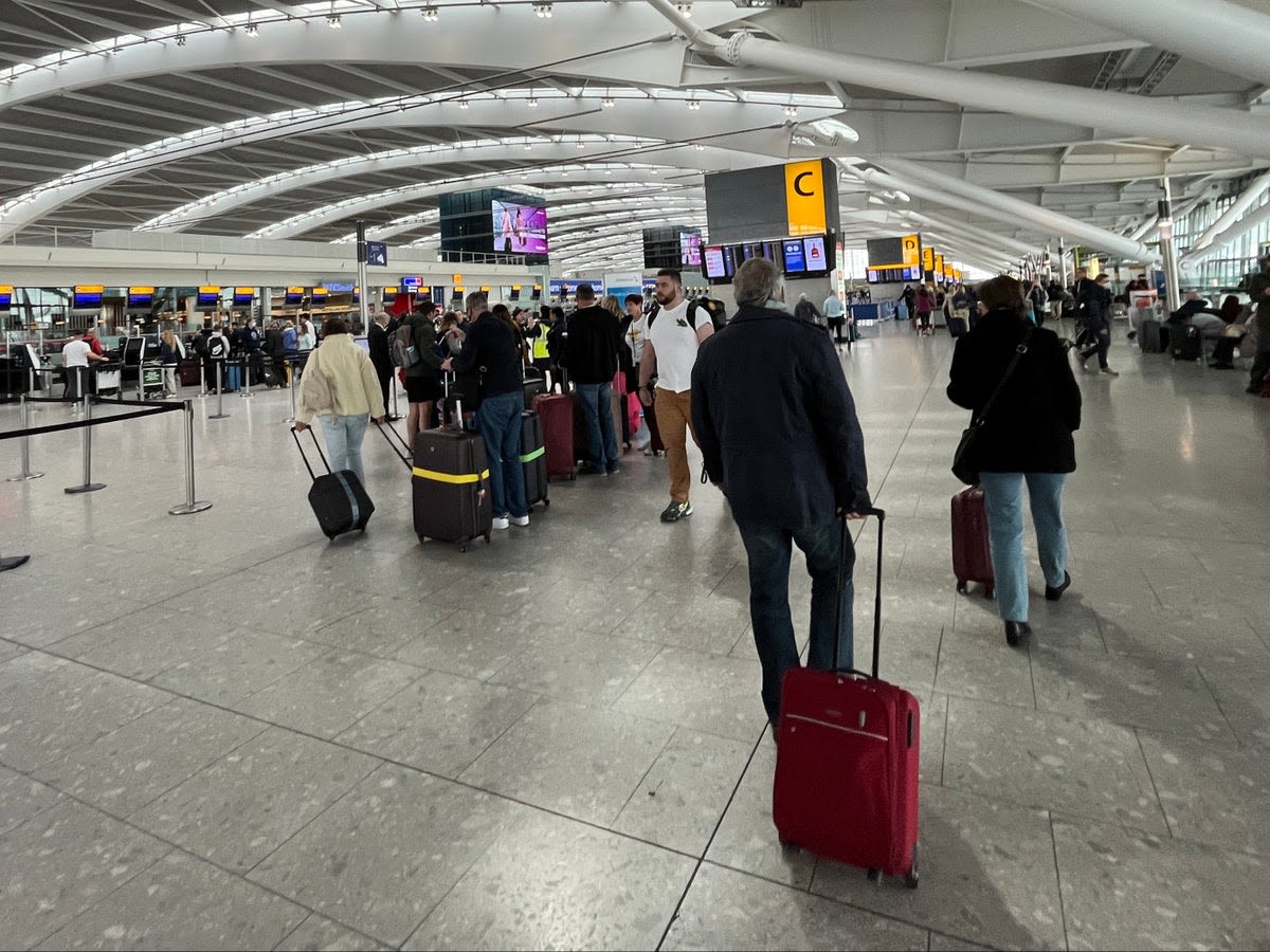 Airlines and airports warn travellers to respect liquids rules for cabin baggage