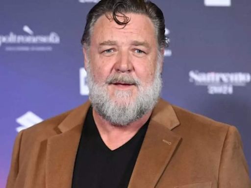 Russell Crowe shares thoughts on Dakota Johnson's struggles with 'Madame Web' | English Movie News - Times of India