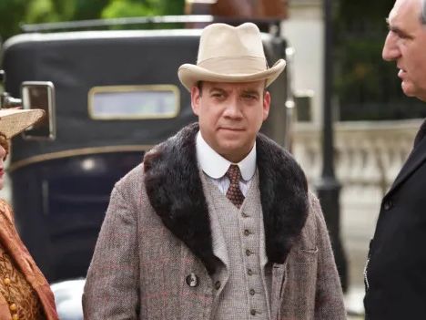 Downton Abbey 3 Begins Filming, Paul Giamatti & More Join Cast