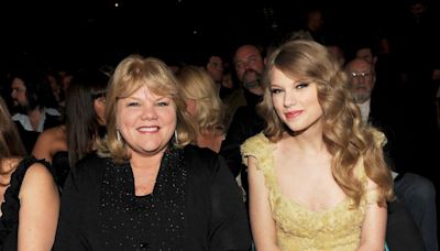 Taylor Swift's Mom Andrea Attends Paris Concert on Mother’s Day
