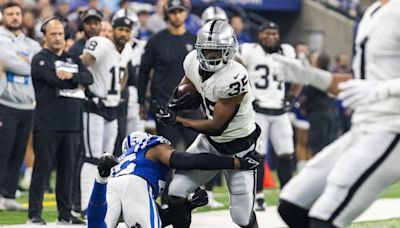 Raiders RBs Learning from One of the Best