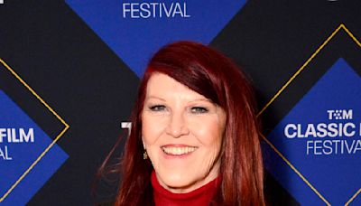 Kate Flannery Talks Being Revealed on 'The Masked Singer' as The Starfish! | KISS 102.7 | On With Mario