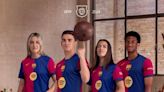 Blaugrana sin rayas, el Barça presenta su nueva camiseta