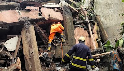 One dead as four-storey building collapses in Navi Mumbai; search operation continues