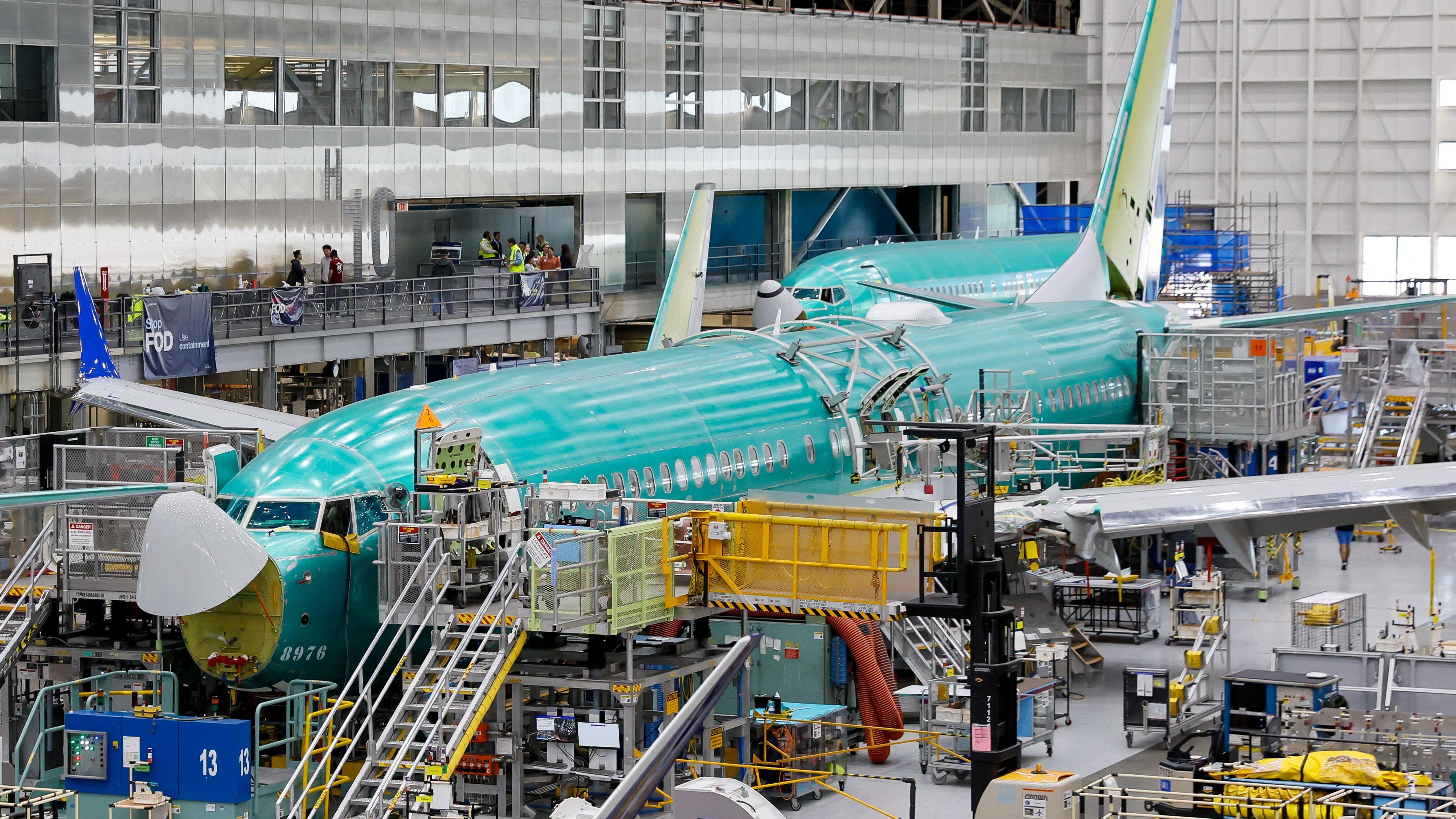 Boeing boss in last-ditch plea ahead of strike vote