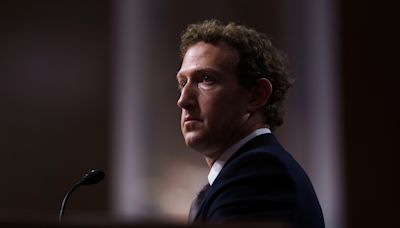 Zuckerberg ve "difícil no emocionarse" con "espíritu" de Trump tras intento de asesinato