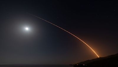 SpaceX to launch 2nd batch of next-gen US spy satellites tonight