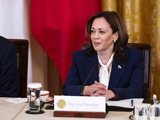 Harris acepta una invitación para debatir con el futuro compañero de fórmula de Trump