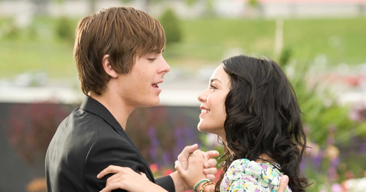 Zac Efron Dumped His Girlfriend to Start Dating Vanessa Hudgens