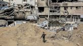 CNN, BBC, CBS & Sky Journalists Sign Open Letter Demanding “Unfettered” Access To Gaza