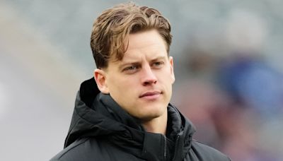 NFL Star Joe Burrow Shocks Eminem Fans With Slim Shady-Inspired Transformation - E! Online