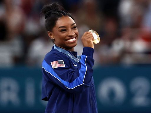 ¡La leyenda sigue! Simone Biles gana la medalla de oro en la final individual completa de gimnasia en París 2024