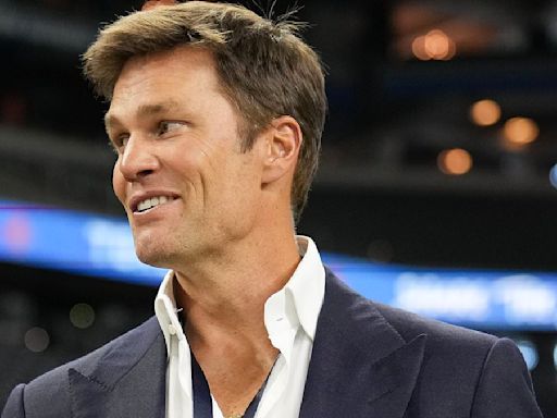 NFL star claims Tom Brady could unretire yet again to play for Raiders