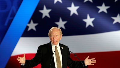 Former U.S. Senator Joe Lieberman dies at 82