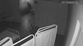 Mulher sedada sofre estupro em clínica de saúde mental; vídeo mostra vigilante cometendo crime