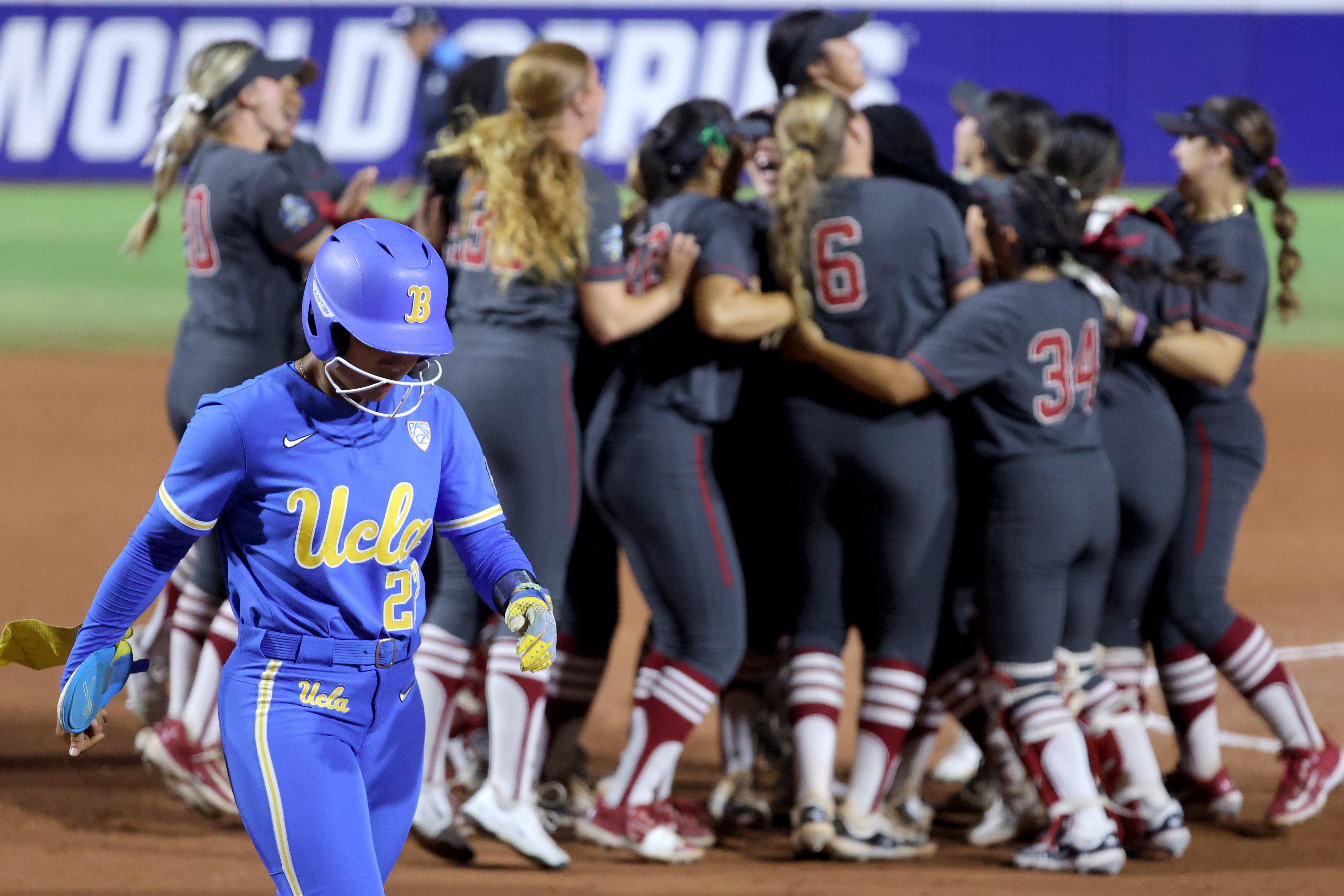 Oklahoma defeats Texas for a record fourth consecutive NCAA softball title